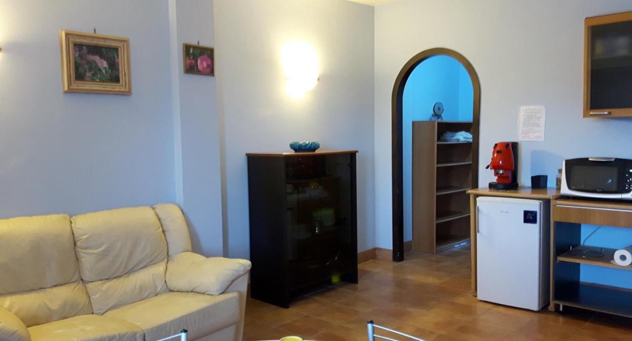 Grazioso Appartamento In Villa Bracciano  Exterior photo